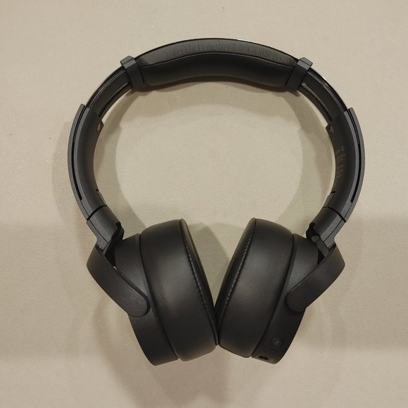 Sony MDR-XB950N1 noise canceling extra bass wireless headphones (black) - Picture 5 of 11